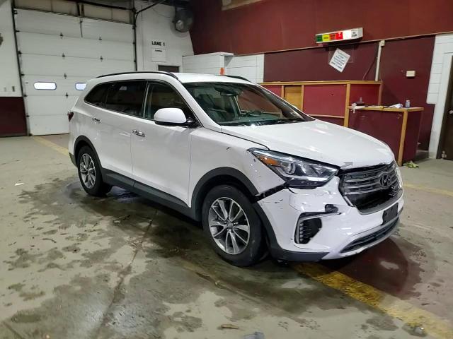 2017 Hyundai Santa Fe Se VIN: KM8SMDHF1HU174284 Lot: 91039605