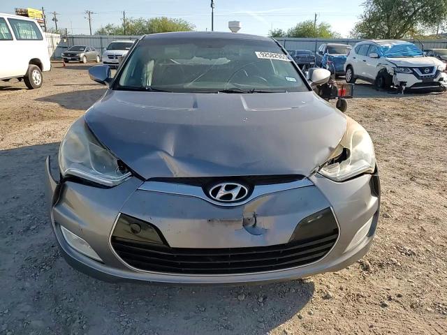 2013 Hyundai Veloster VIN: KMHTC6AD7DU146706 Lot: 92582965