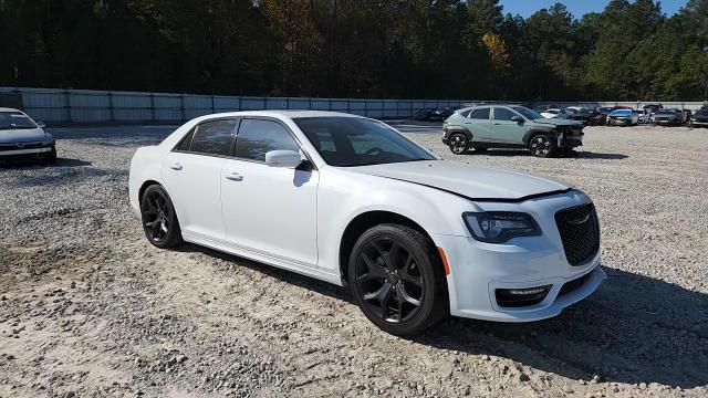 2022 Chrysler 300 Touring L VIN: 2C3CCADG1NH104067 Lot: 91665955