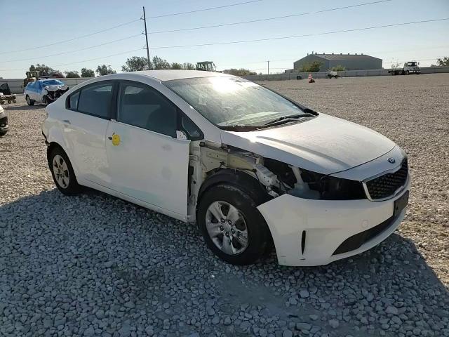 2017 Kia Forte Lx VIN: 3KPFK4A77HE102504 Lot: 90493775