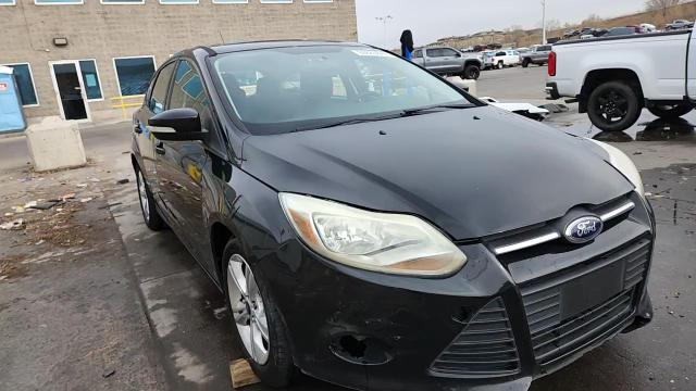 2014 Ford Focus Se VIN: 1FADP3K26EL336048 Lot: 92889845