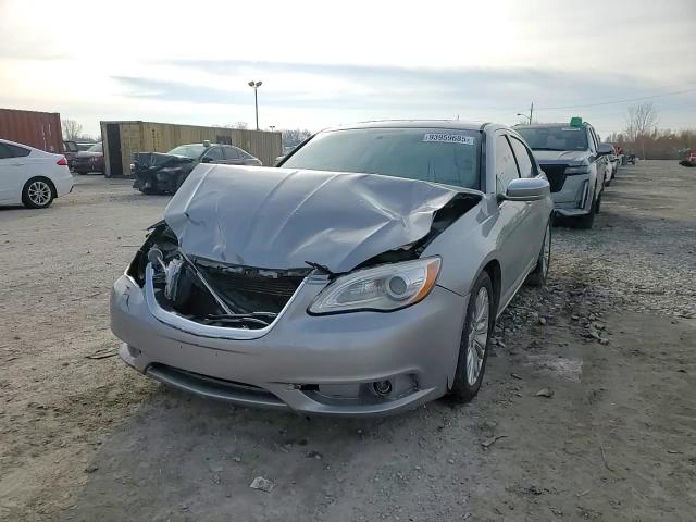 2013 Chrysler 200 Limited VIN: 1C3CCBCG2DN744009 Lot: 93959685