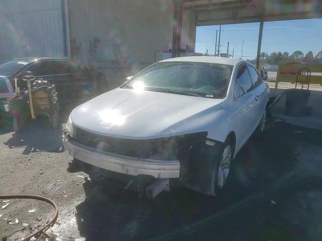 2016 Chrysler 200 Limited VIN: 1C3CCCAB5GN159300 Lot: 92347315