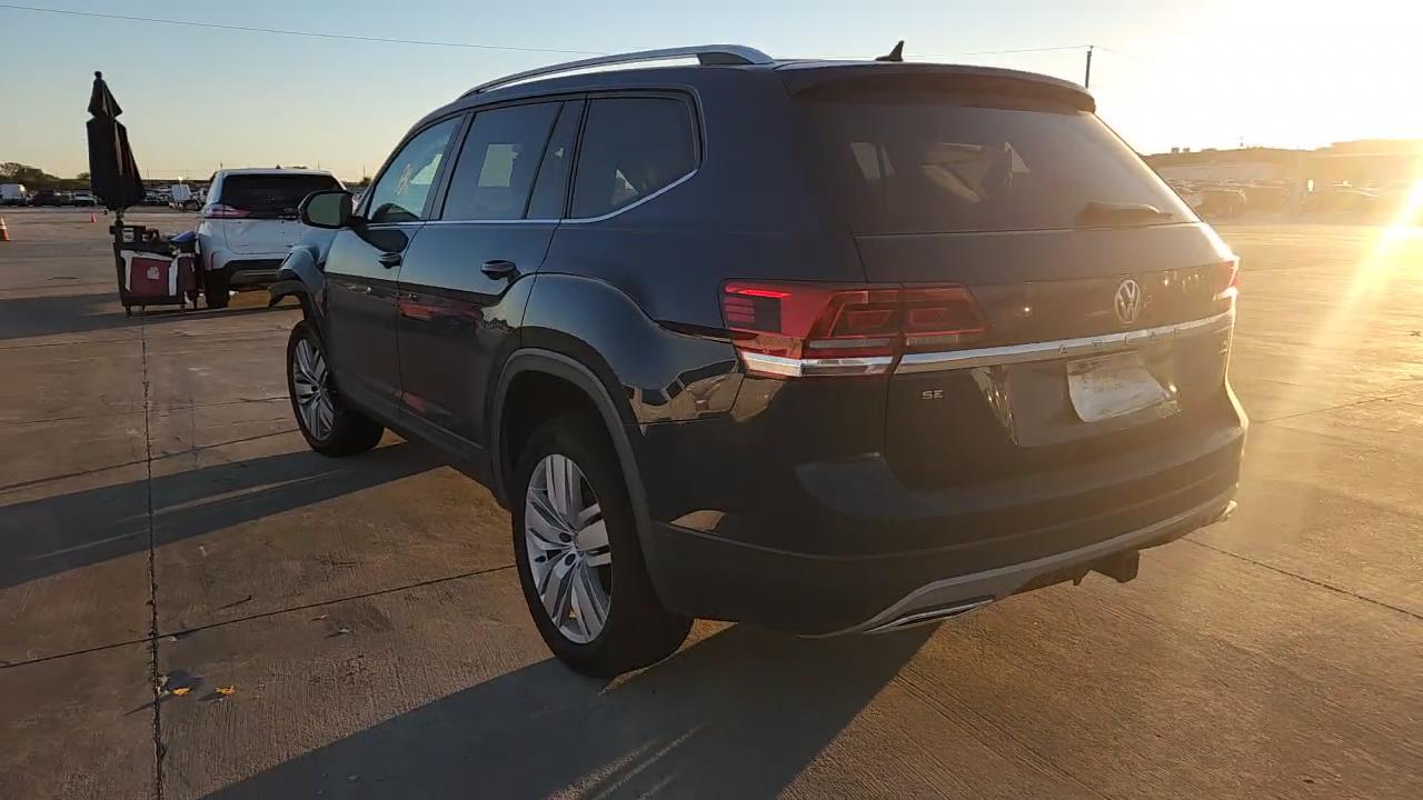 Фото: 1V2UR2CA0KC614067