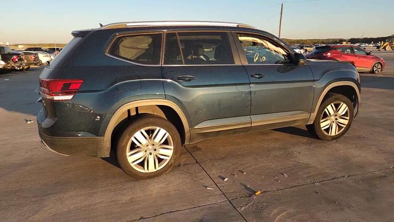 Фото: 1V2UR2CA0KC614067