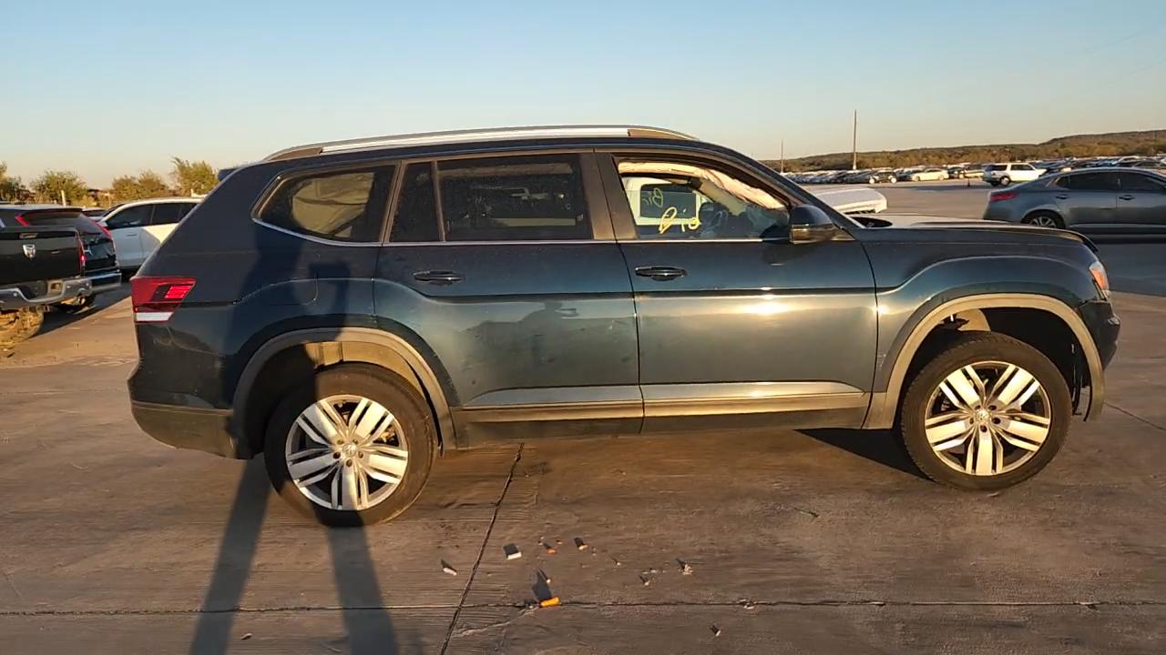 Фото: 1V2UR2CA0KC614067