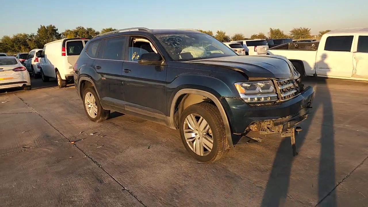 Фото: 1V2UR2CA0KC614067