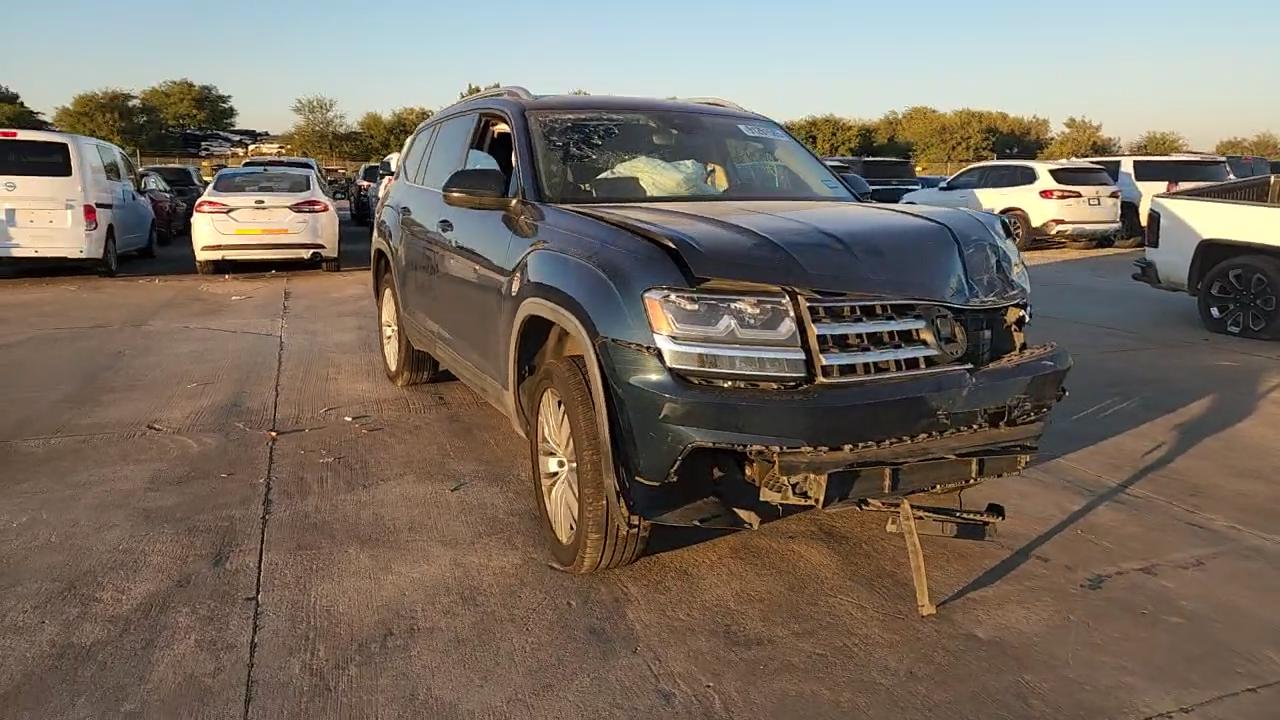 Фото: 1V2UR2CA0KC614067