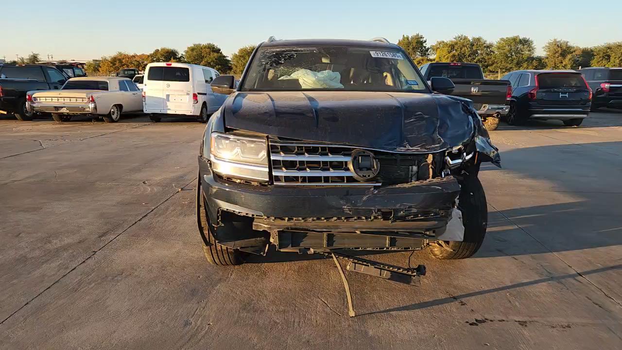 Фото: 1V2UR2CA0KC614067