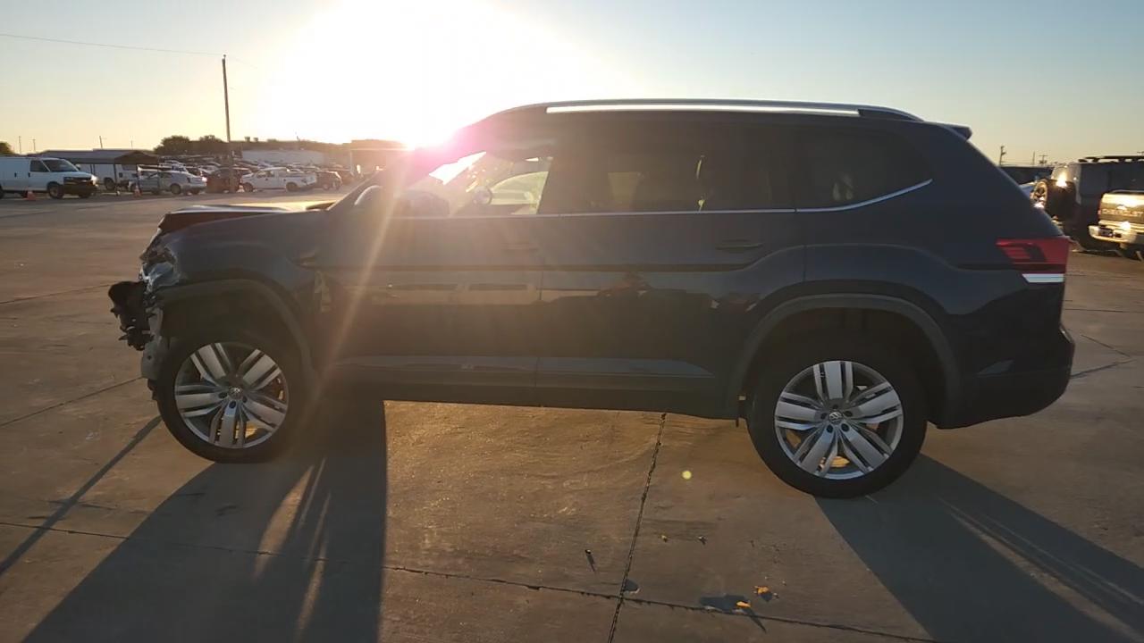 Фото: 1V2UR2CA0KC614067