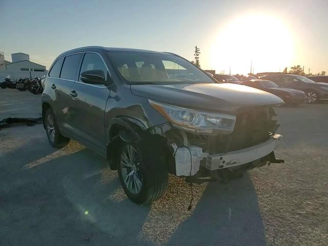 2014 Toyota Highlander Xle VIN: 5TDJKRFH1ES019757 Lot: 90703805
