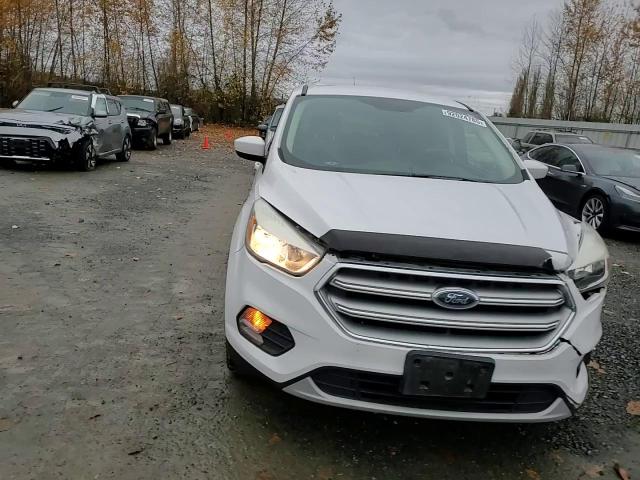 2017 Ford Escape Se VIN: 1FMCU0GDXHUB16199 Lot: 92024785