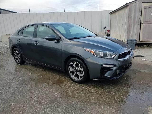 2021 Kia Forte Fe VIN: 3KPF24AD8ME267056 Lot: 90744525