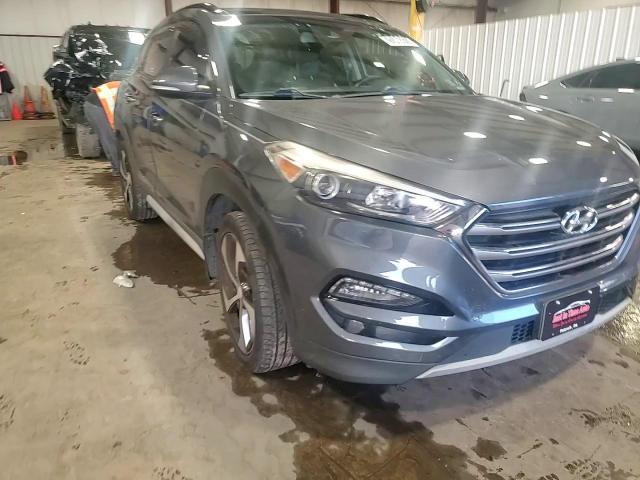 2018 Hyundai Tucson Value VIN: KM8J3CA2XJU642647 Lot: 94573395