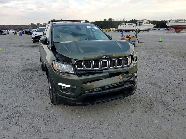 2018 Jeep Compass Latitude VIN: 3C4NJDBB5JT138677 Lot: 92748125