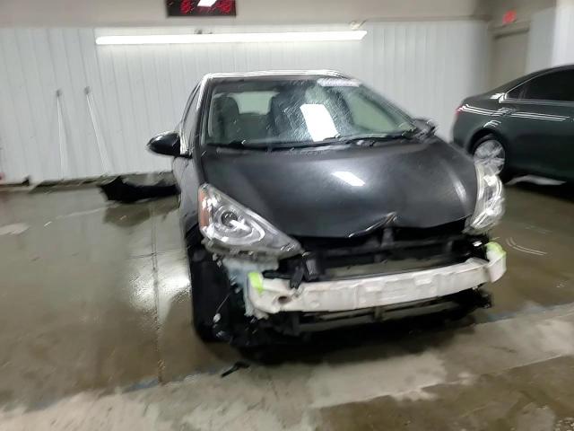 2015 Toyota Prius C VIN: JTDKDTB37F1587385 Lot: 92477455