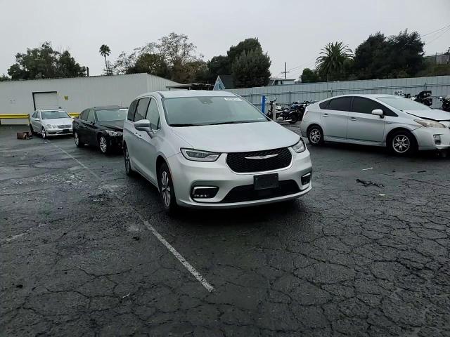 2022 Chrysler Pacifica Hybrid Touring L VIN: 2C4RC1L77NR156224 Lot: 93208745
