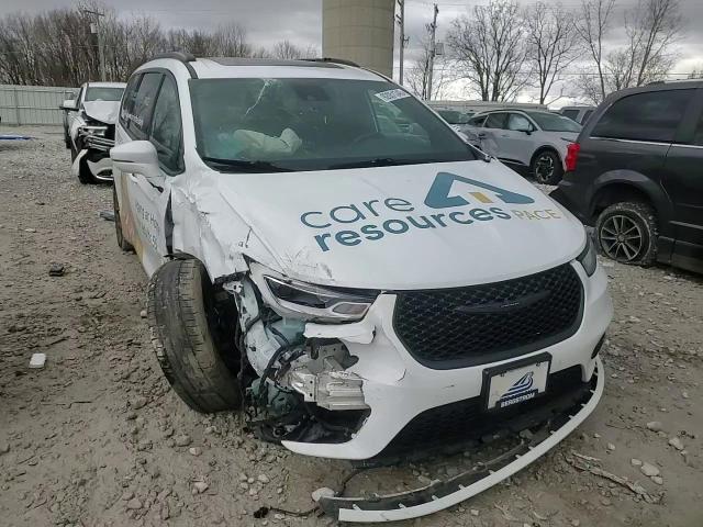 2022 Chrysler Pacifica Touring L VIN: 2C4RC1BG1NR172890 Lot: 92051345