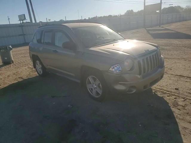 2007 Jeep Compass VIN: 1J8FT47W67D153755 Lot: 82756135