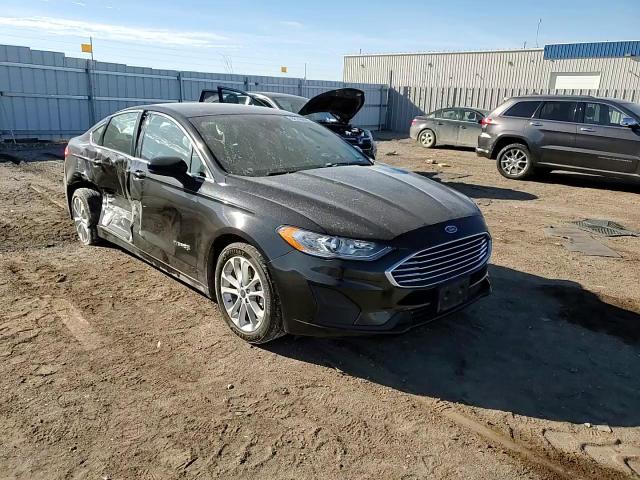2019 Ford Fusion Se VIN: 3FA6P0LU6KR257662 Lot: 92248095