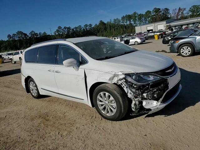 2018 Chrysler Pacifica Touring L VIN: 2C4RC1BGXJR197636 Lot: 91045305