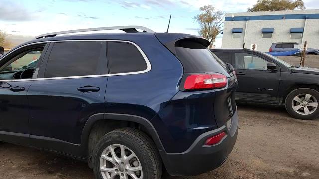 2018 Jeep Cherokee Latitude VIN: 1C4PJLCB6JD590306 Lot: 93496265