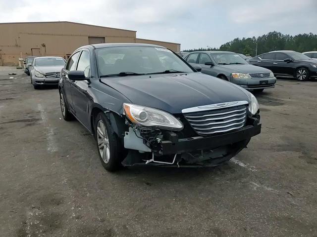 2013 Chrysler 200 Touring VIN: 1C3CCBBB8DN577788 Lot: 93724015