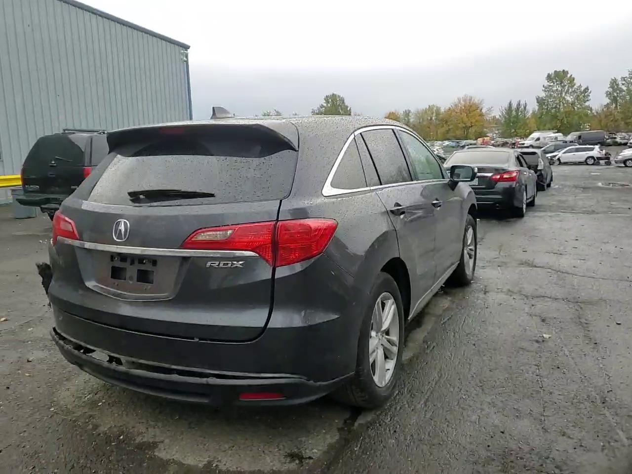 Фото: 5J8TB3H51DL016674