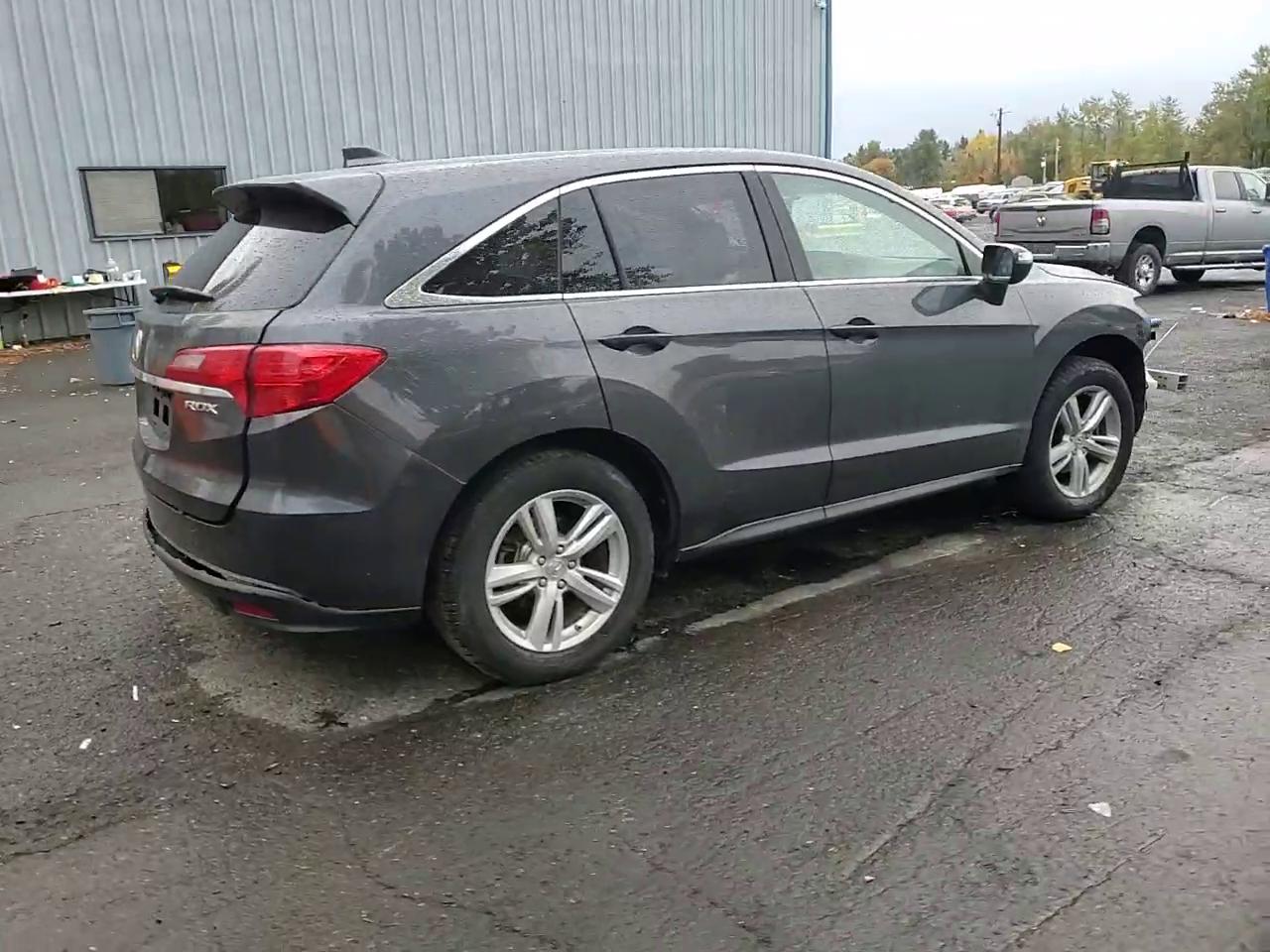 Фото: 5J8TB3H51DL016674