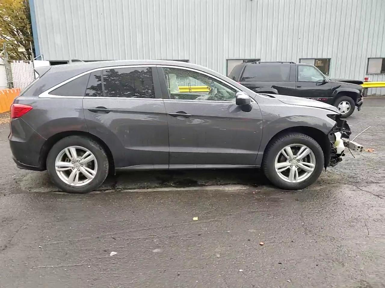 Фото: 5J8TB3H51DL016674