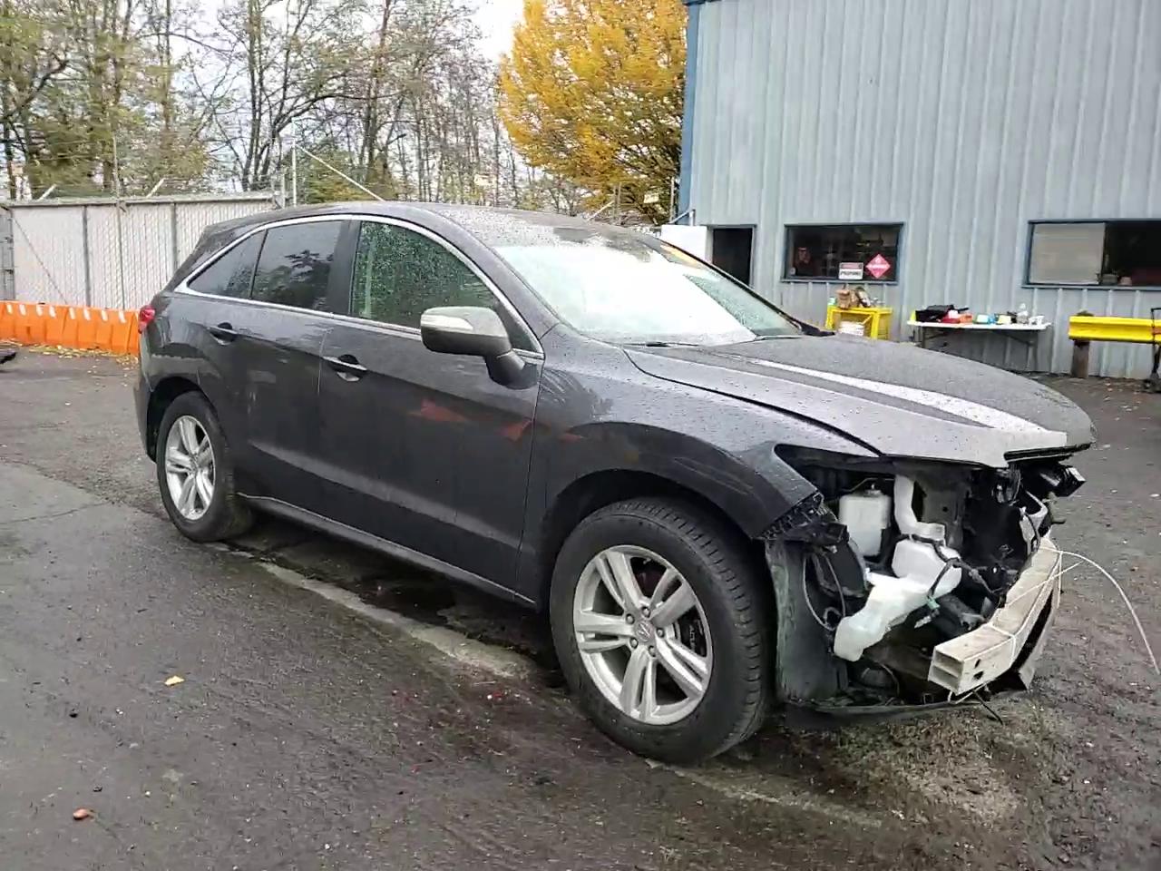 Фото: 5J8TB3H51DL016674