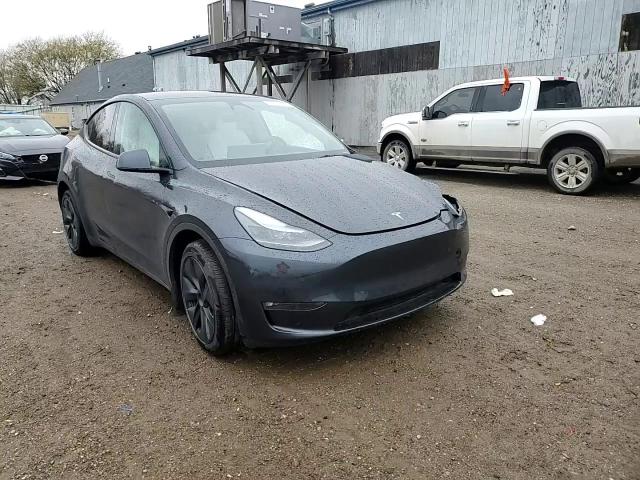 2025 Tesla Model Y VIN: 7SAYGDEE5SF298479 Lot: 91419895