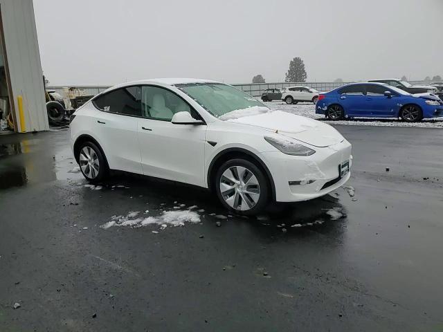 2021 Tesla Model Y VIN: 5YJYGAEE8MF258881 Lot: 94515565
