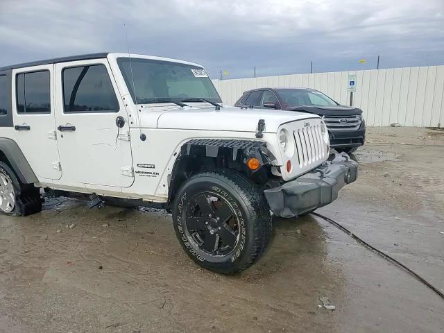 2012 Jeep Wrangler Unlimited Sport VIN: 1C4BJWDG1CL146975 Lot: 94258215