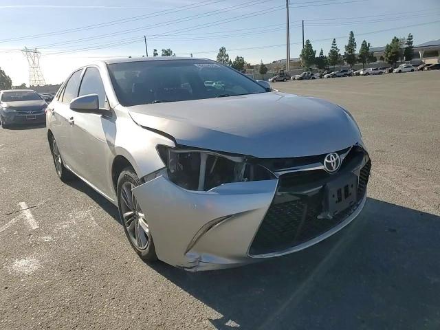 2017 Toyota Camry Le VIN: 4T1BF1FK5HU742416 Lot: 92239525