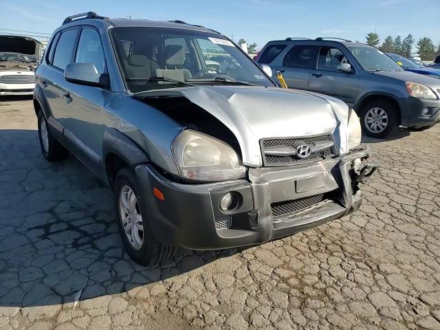 2008 Hyundai Tucson Se VIN: KM8JN72DX8U736443 Lot: 93752885