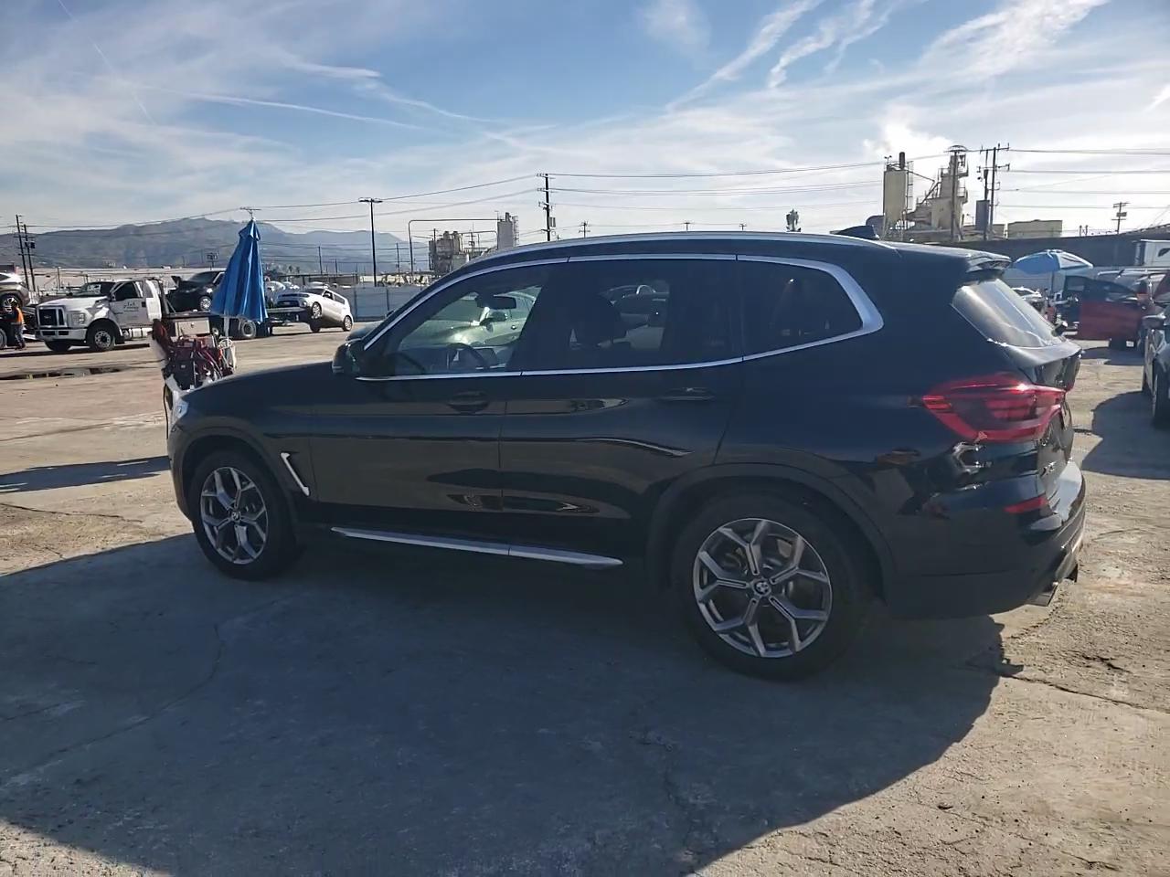 Фото: 5UXTY3C09L9C69473