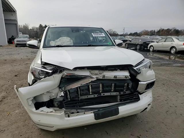 2020 Toyota 4Runner Sr5/Sr5 Premium VIN: JTEBU5JR4L5811570 Lot: 93505645