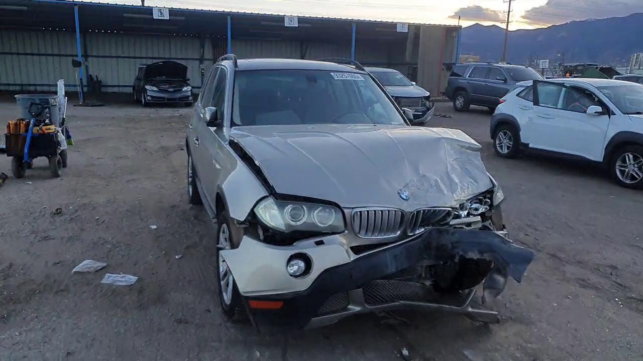 Фото: WBXPC93437WE78497