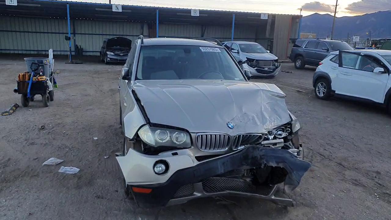 Фото: WBXPC93437WE78497