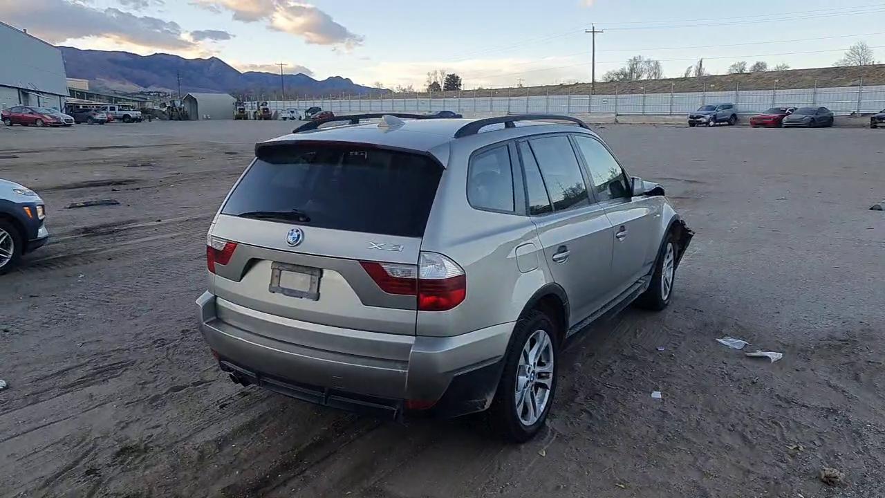 Фото: WBXPC93437WE78497