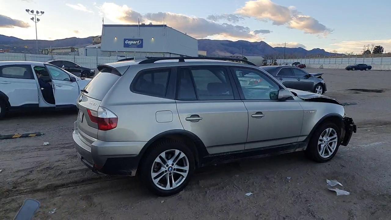 Фото: WBXPC93437WE78497