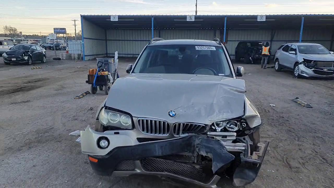 Фото: WBXPC93437WE78497