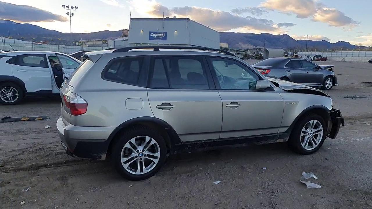 Фото: WBXPC93437WE78497