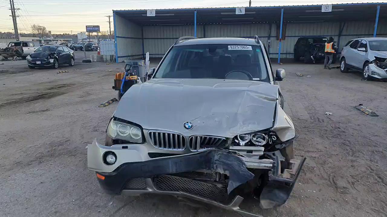 Фото: WBXPC93437WE78497