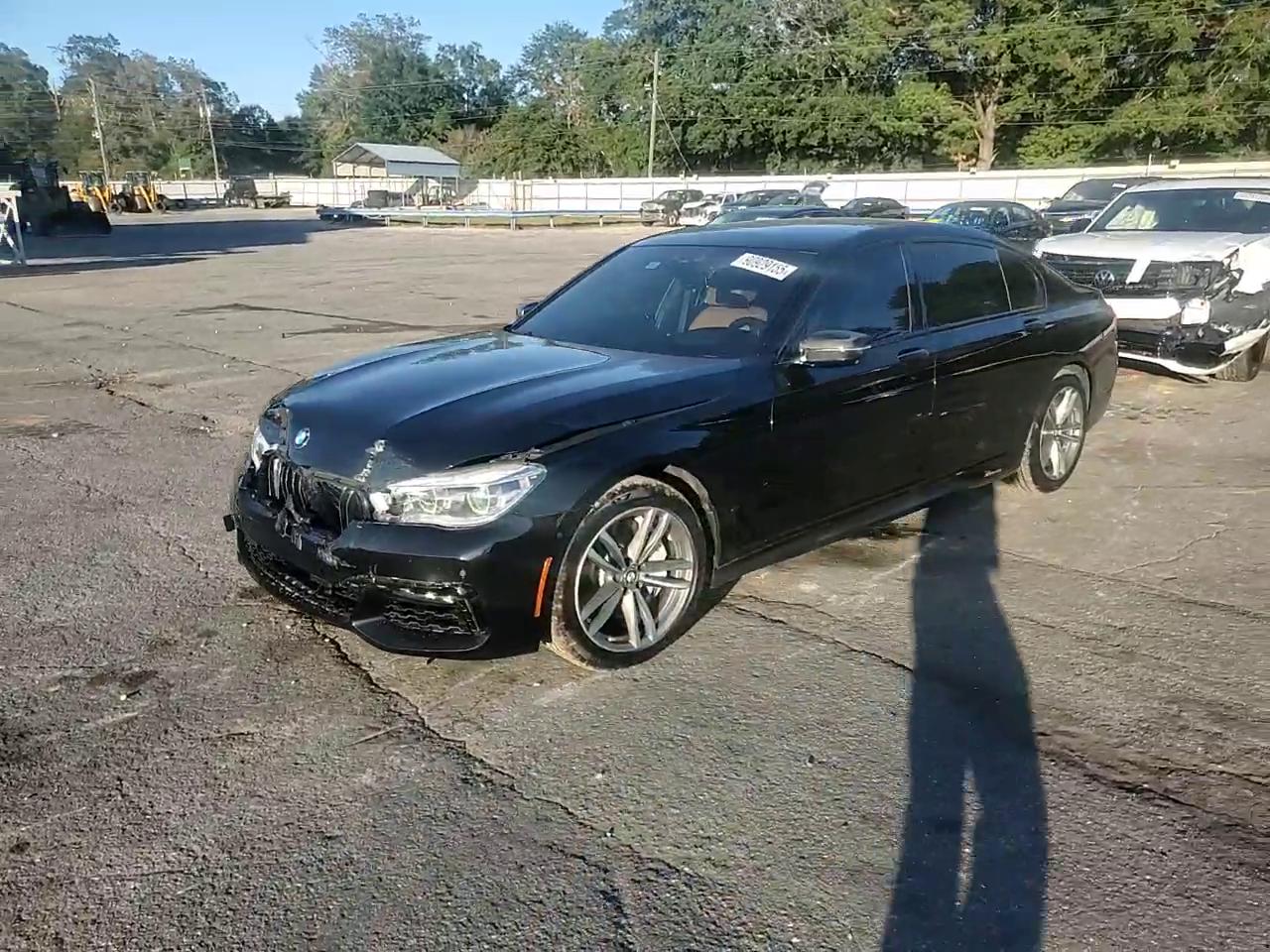 Фото: WBA7F2C56HG422385