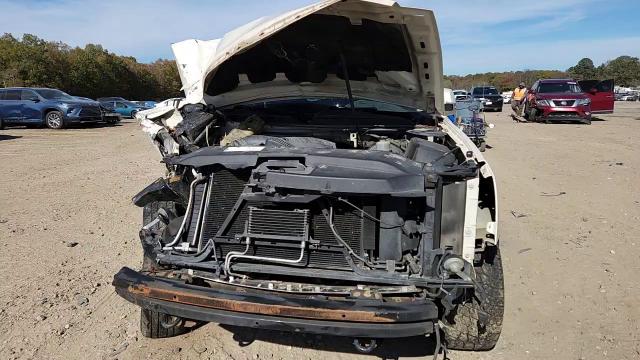 2010 Cadillac Escalade Esv Premium VIN: 1GYUKJEFXAR249962 Lot: 90922325