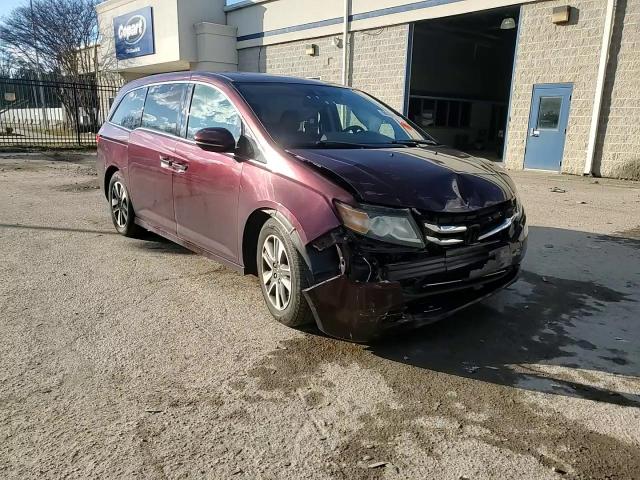 2015 Honda Odyssey Touring VIN: 5FNRL5H92FB092852 Lot: 94686355