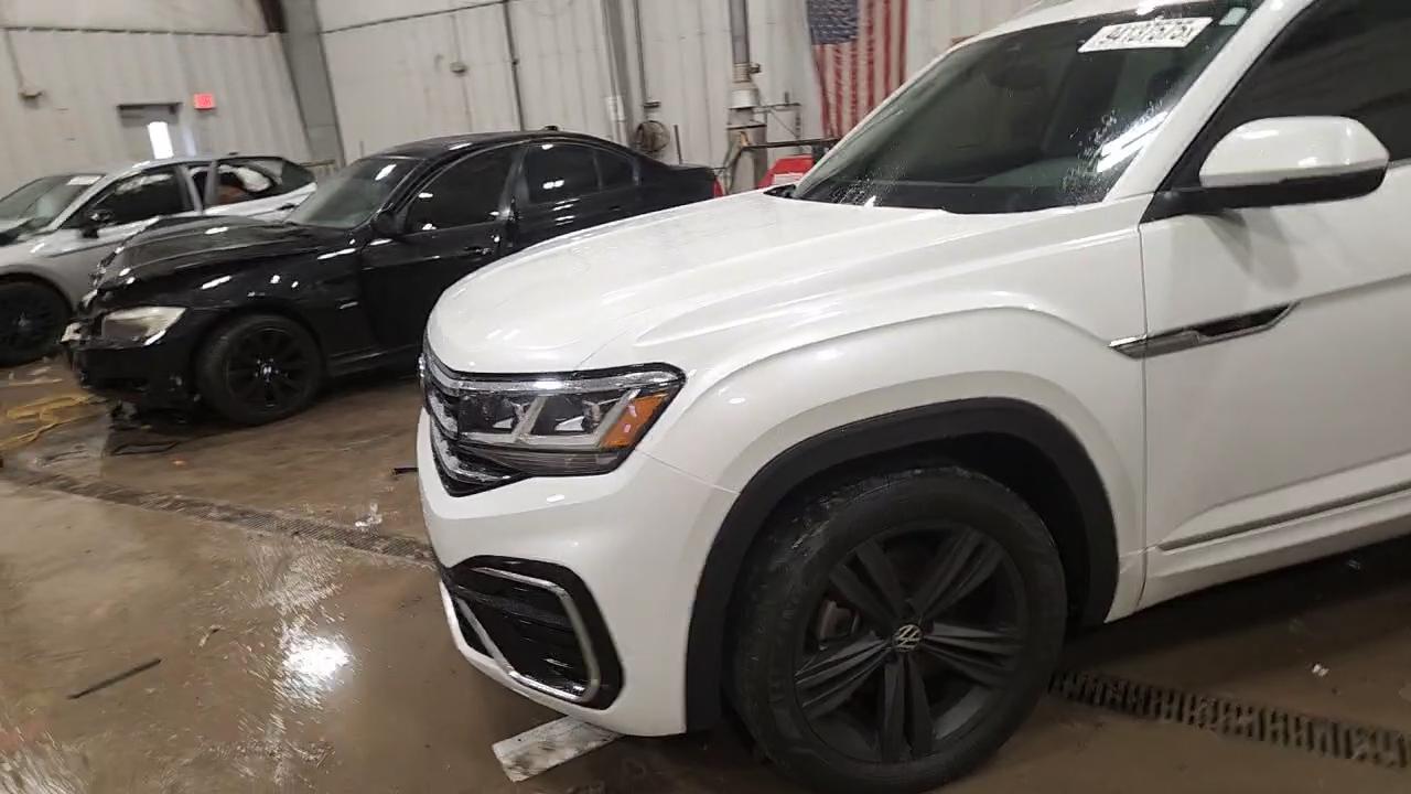 Фото: 1V2AR2CA8NC524494