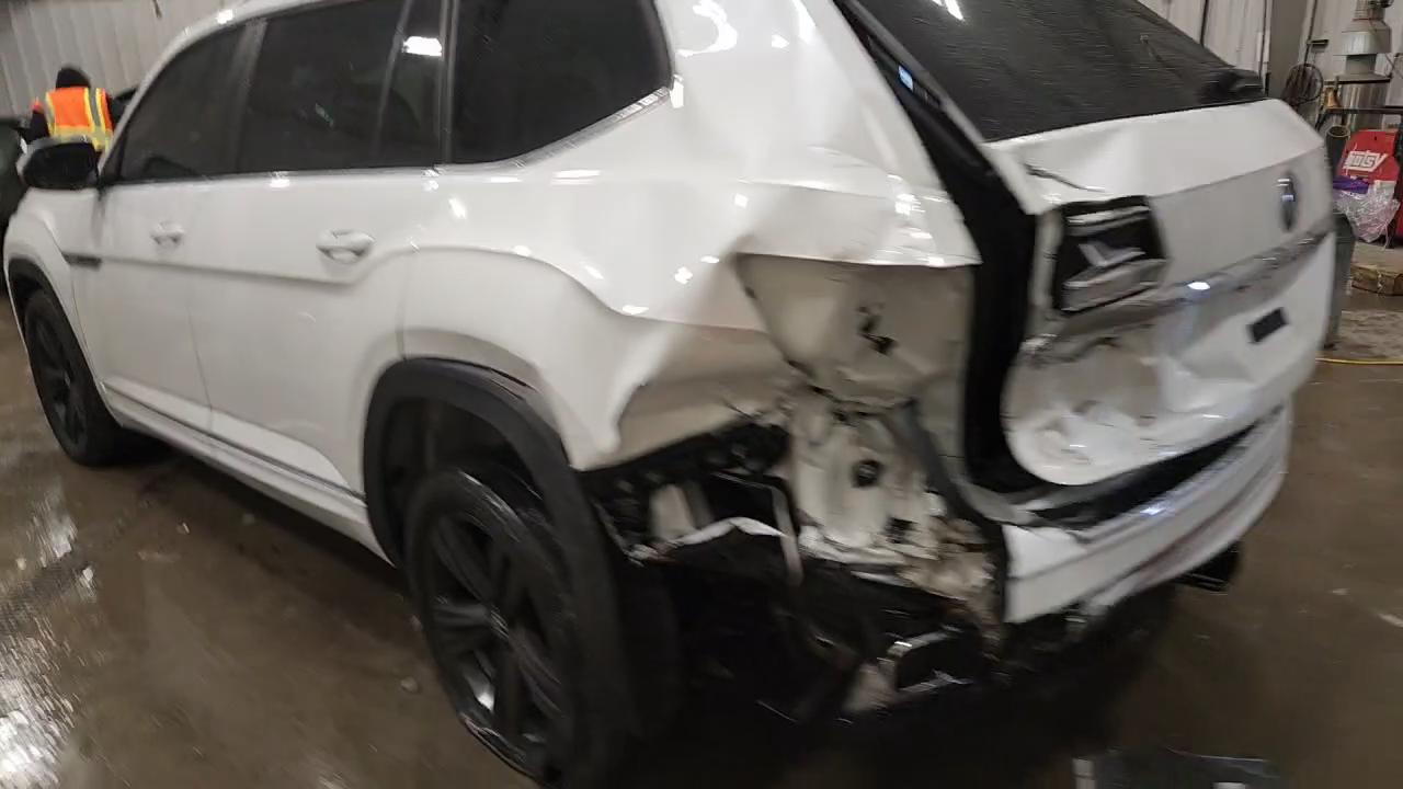 Фото: 1V2AR2CA8NC524494